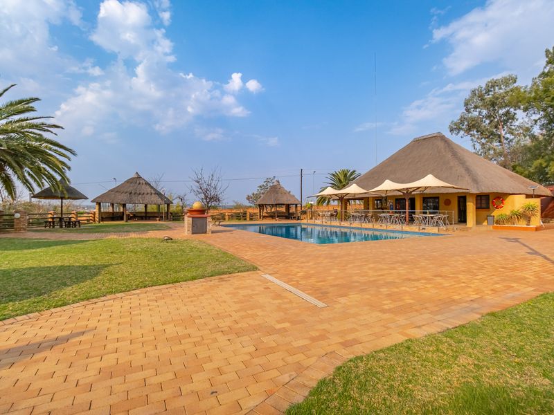 4-Star Lodge for Sale – Chartwell North, Johannnesburg - Photo 3