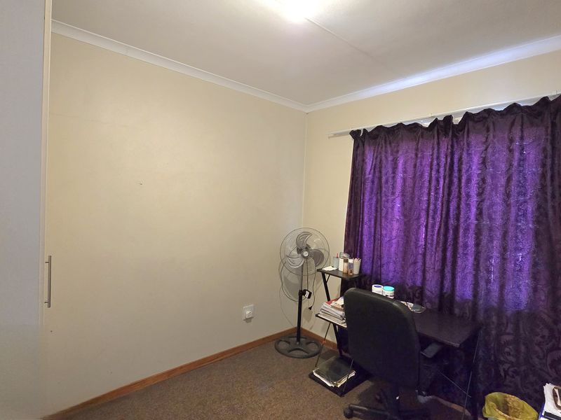 2-Bedroom house for Sale in Tasbet Park. - Photo 7