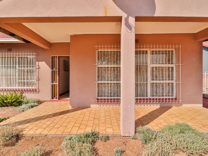 Your Dream Home or Business Space in an Excellent Location - Photo 5