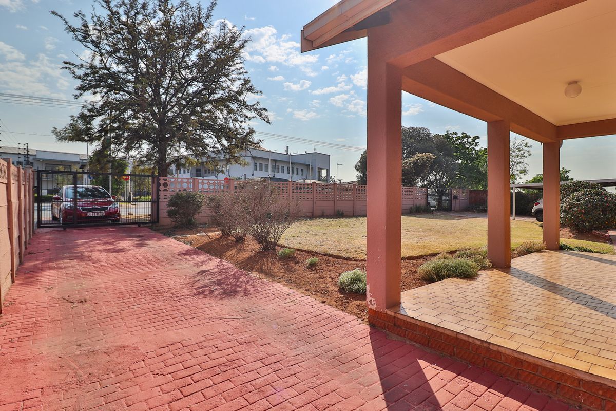 Your Dream Home or Business Space in an Excellent Location - Photo 4