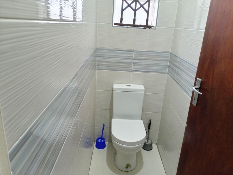 Beautifully Maintained 3 Bedroom Home with Flat and Spacious Yard in Evander! - Photo 10