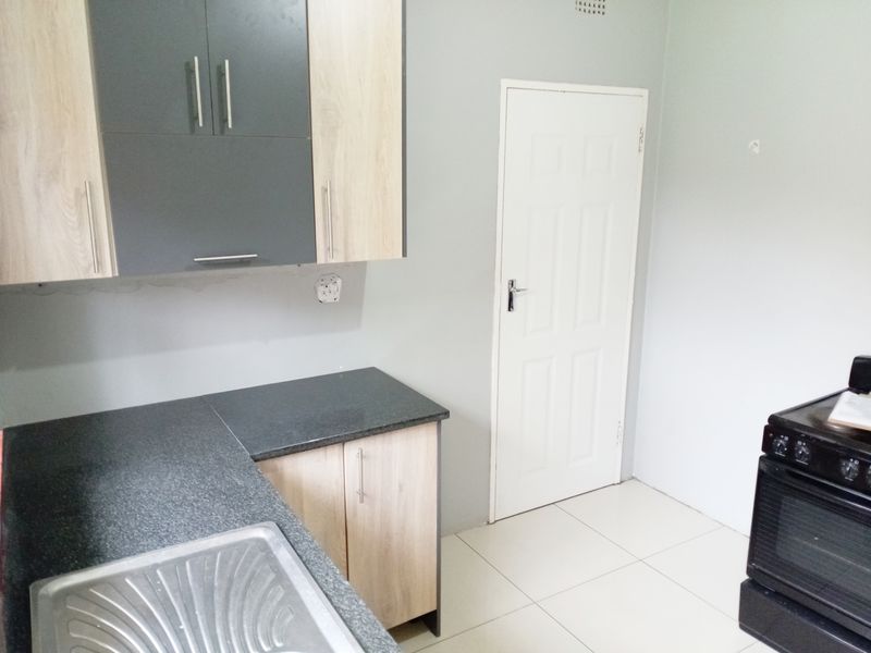 Beautifully Maintained 3 Bedroom Home with Flat and Spacious Yard in Evander! - Photo 5