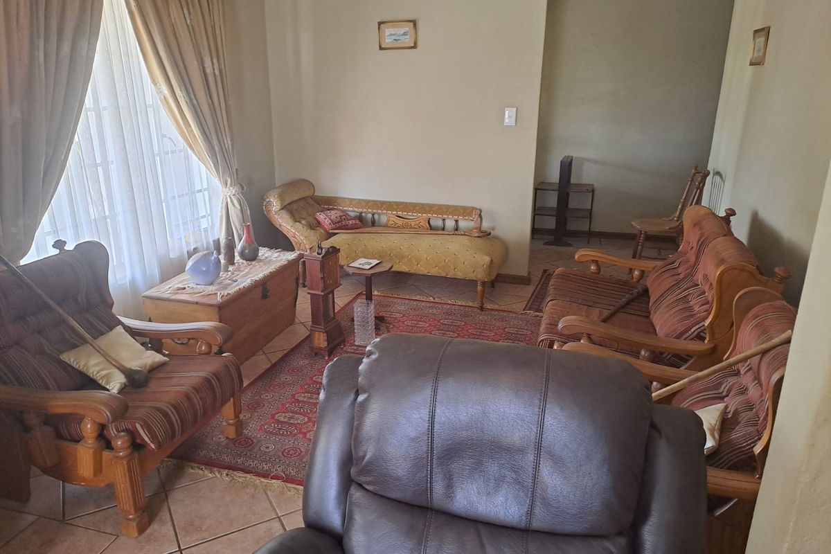 Very spacious Family home - Photo 5