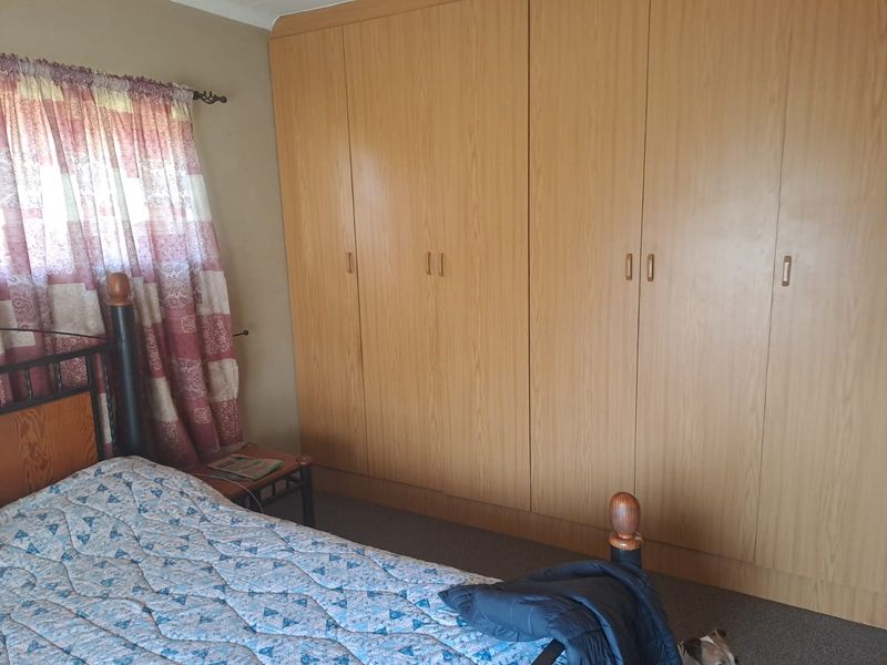 Very spacious Family home - Photo 7
