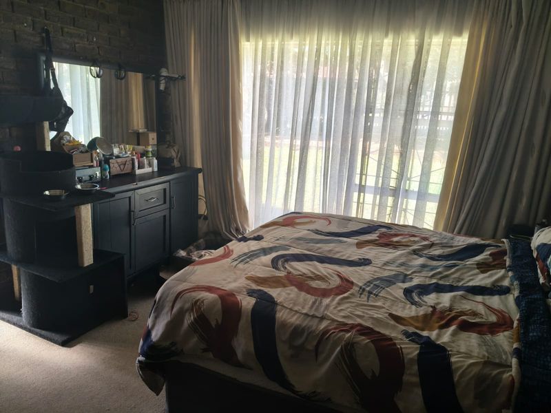 Serious Seller – Spacious 3-Bedroom Family Home for Sale in Secunda - Photo 10