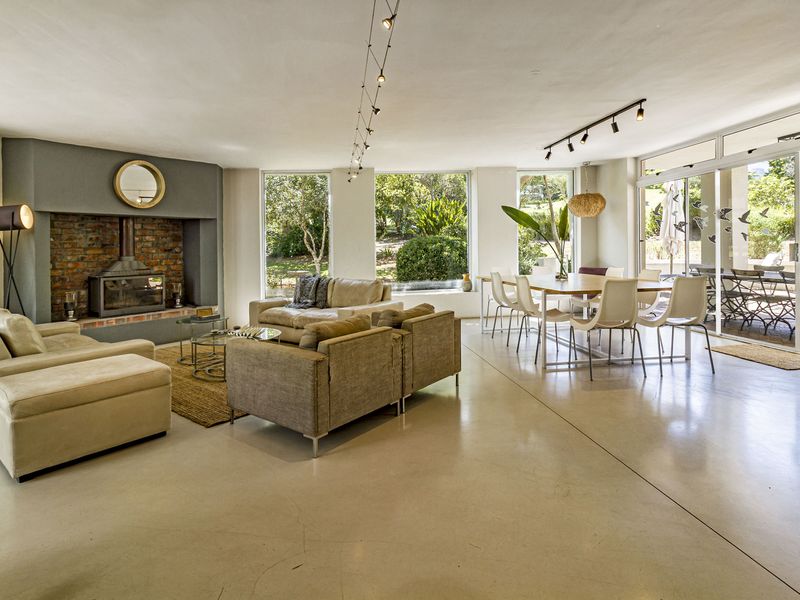 Stunning Position, North Facing with Mountain Views - Photo 9