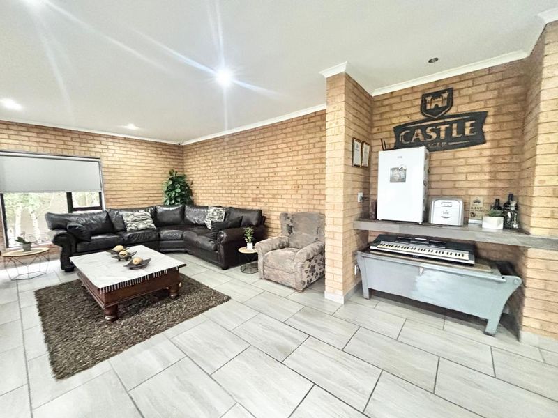 Modern Move-In Ready Family Home - Photo 4