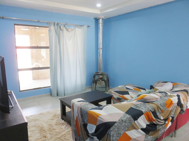 Choose your own final detail on this new-build in Deneysville, Vaal Dam. - Photo 10