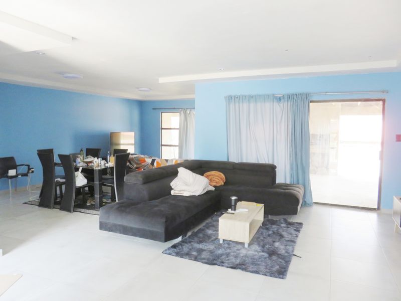 Choose your own final detail on this new-build in Deneysville, Vaal Dam. - Photo 5