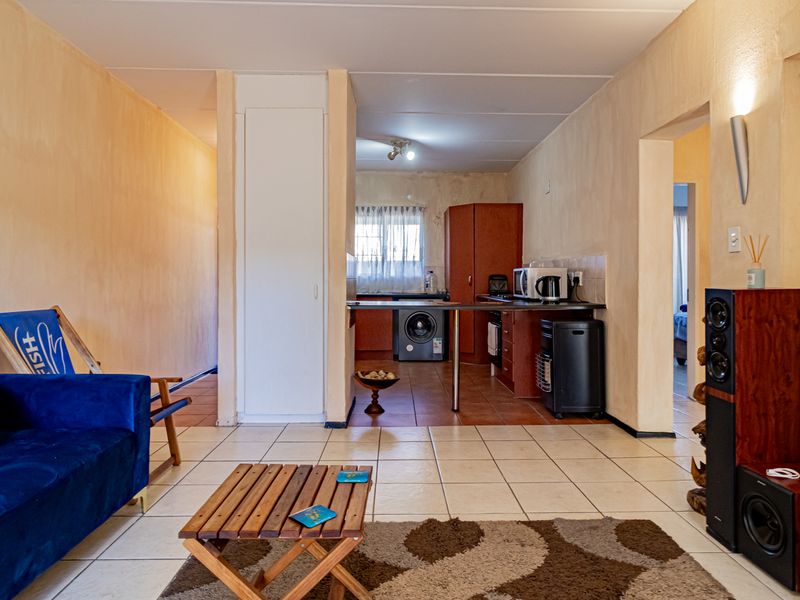 Ground Floor Unit in Carlswald Glades - Photo 6