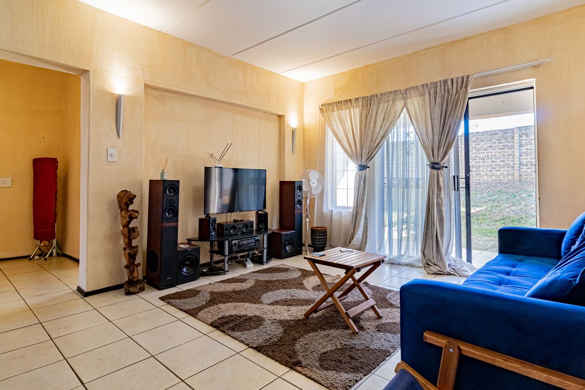 Ground Floor Unit in Carlswald Glades - Photo 4