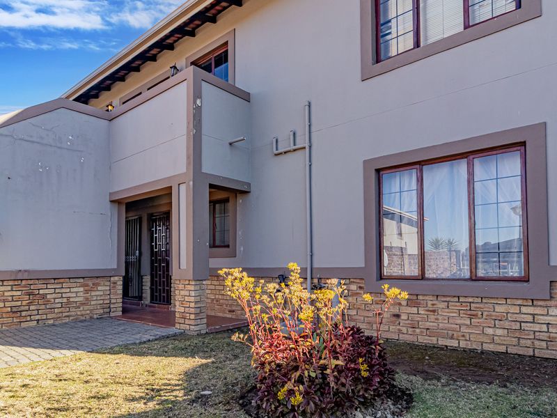 Ground Floor Unit in Carlswald Glades - Photo 3