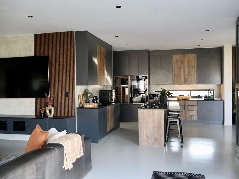 Modern Elegance in the Heart of Schoongezigt Estate - Photo 5