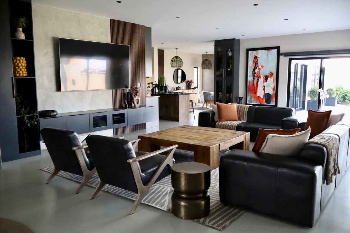 Modern Elegance in the Heart of Schoongezigt Estate - Photo 2