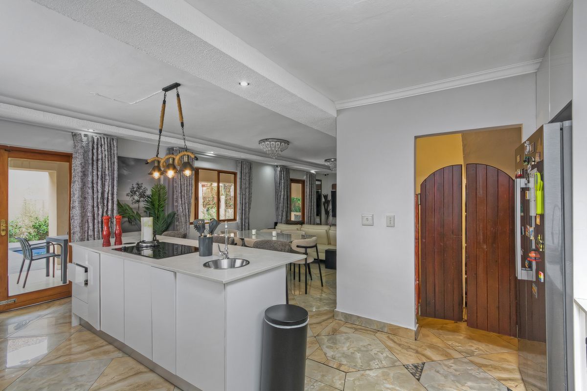 Perfect Fusion Of Light And Space... - Photo 5