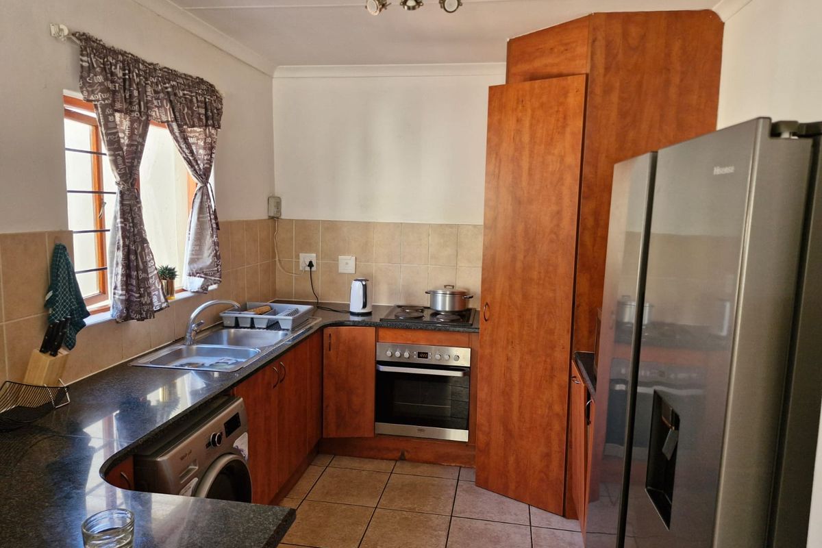 Charming Cluster Home in the Heart of Barbeque Downs - Photo 3