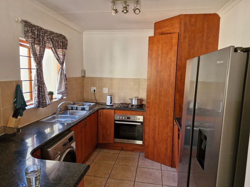 Charming Cluster Home in the Heart of Barbeque Downs - Photo 3