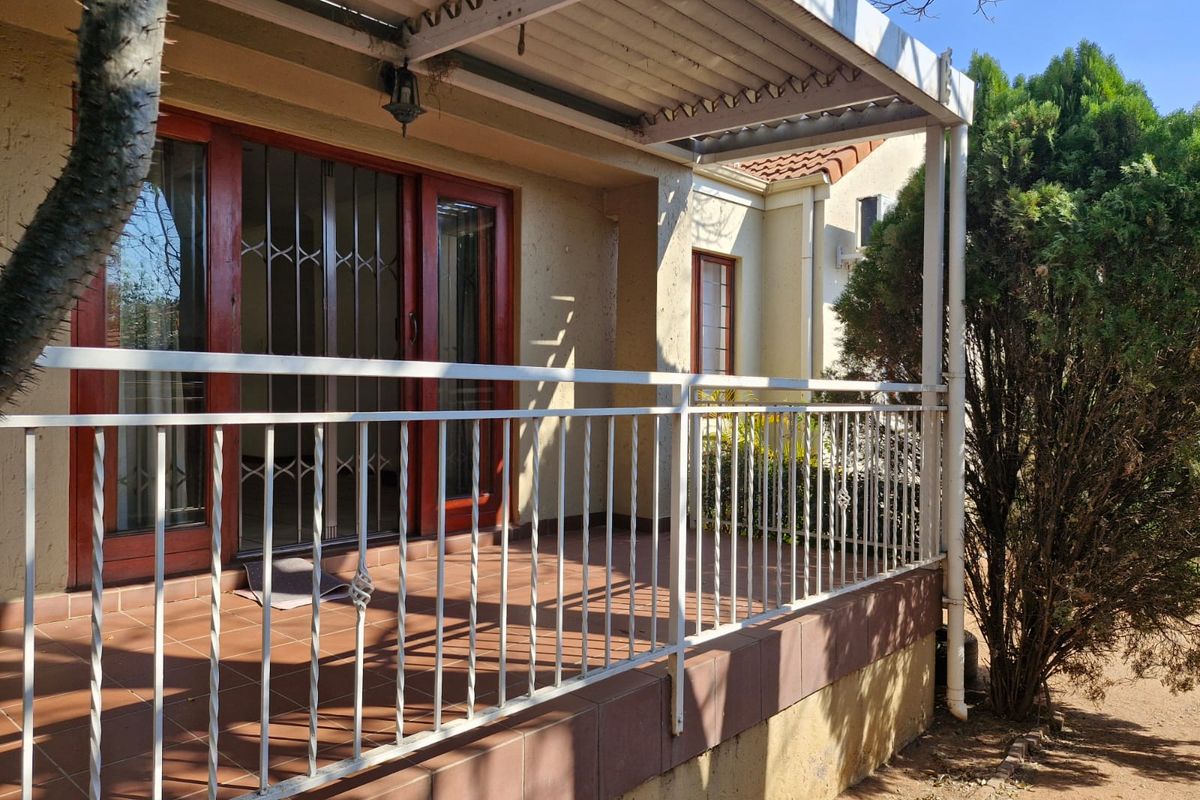 Charming Cluster Home in the Heart of Barbeque Downs - Photo 2