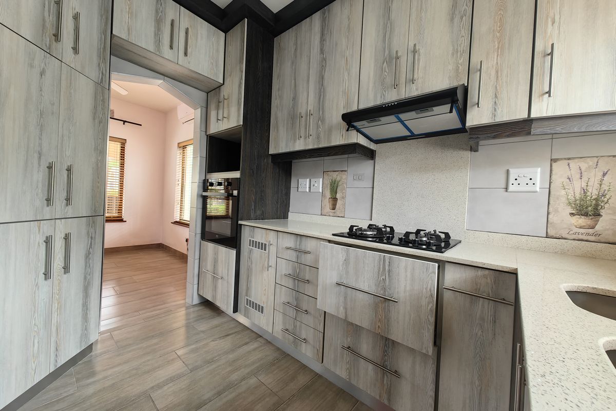 Centrally Located Duplex with Modern Comfort and Convenience - Photo 4