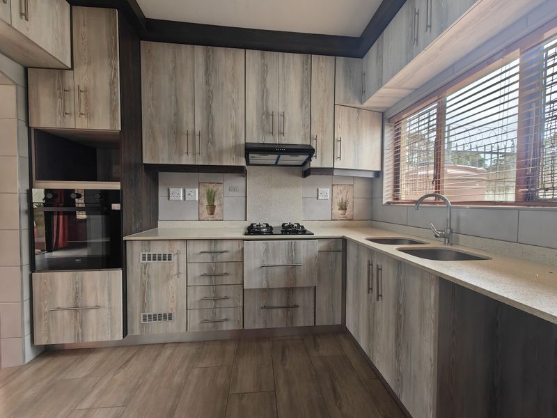 Centrally Located Duplex with Modern Comfort and Convenience - Photo 2