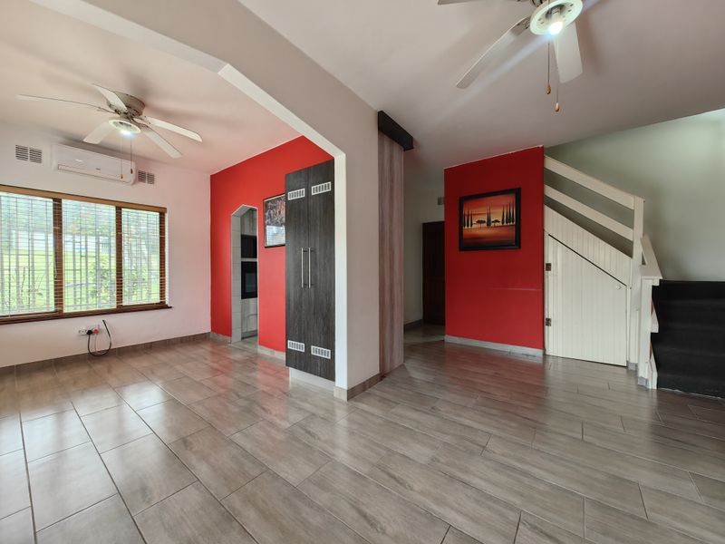 Centrally Located Duplex with Modern Comfort and Convenience - Photo 8