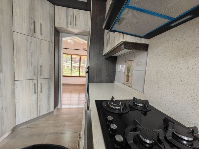 Centrally Located Duplex with Modern Comfort and Convenience - Photo 7