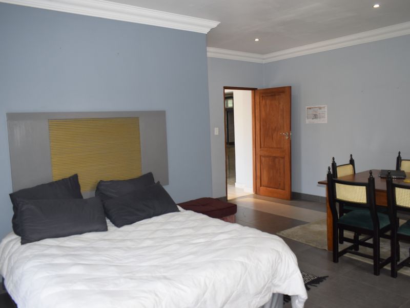 Modern family home for sale in Helderwyk - Photo 8