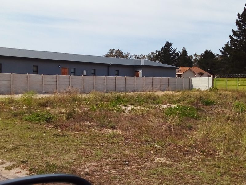 Large Vacant Stand in complex - Photo 6