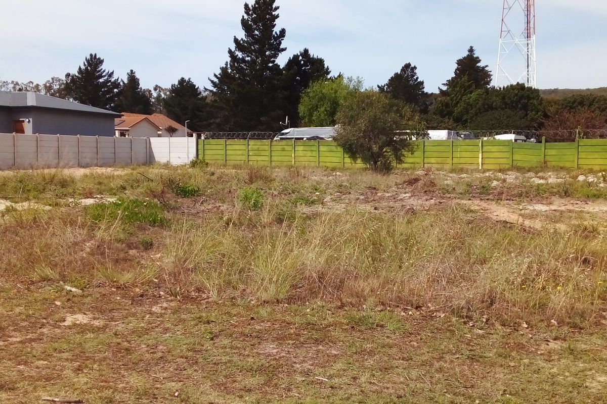 Large Vacant Stand in complex - Photo 4