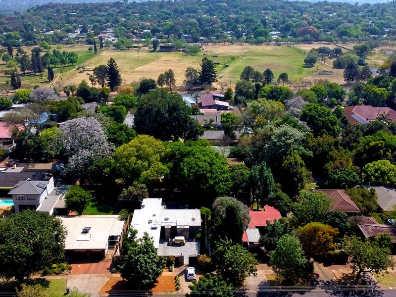 A Rare Find Stylishly Renovated Home in Rietondale - Photo 3