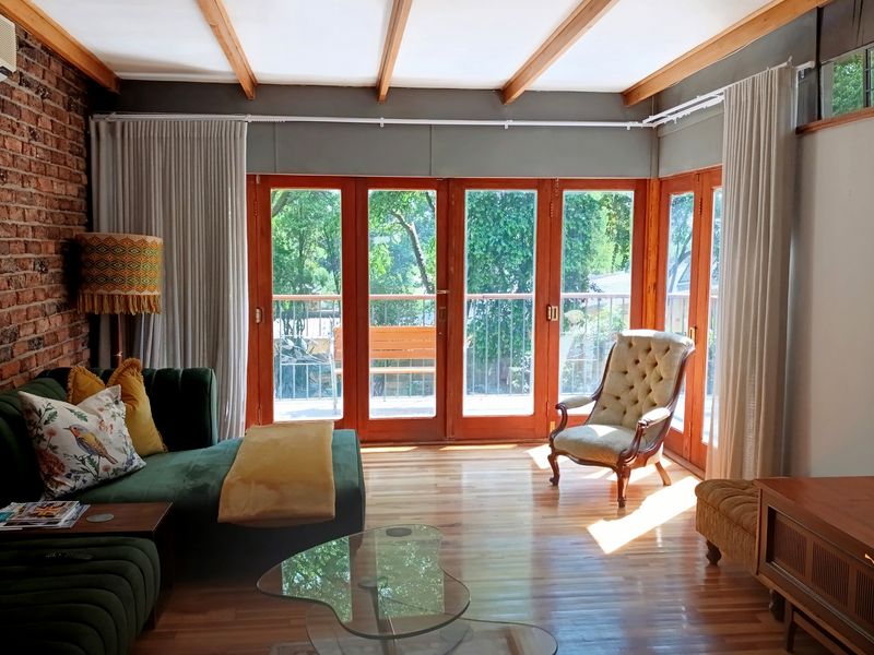 A Rare Find Stylishly Renovated Home in Rietondale - Photo 2