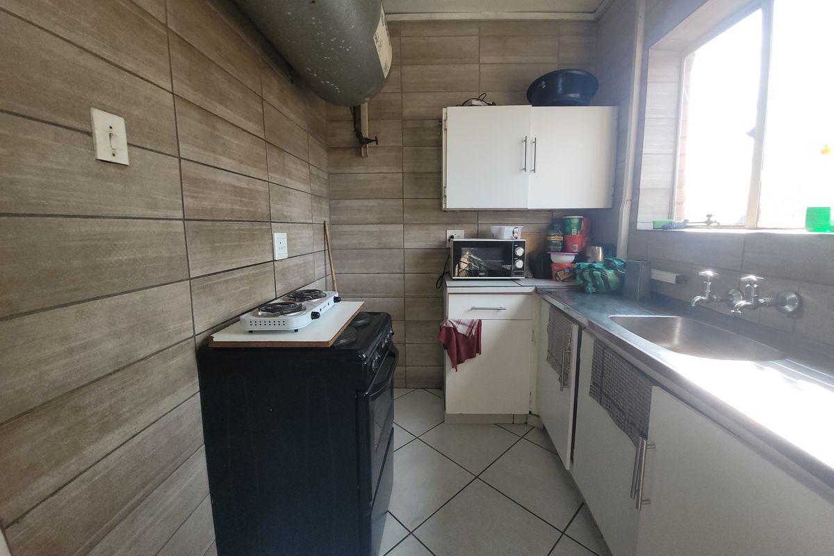 Your Sunnyside Investment With Great Rental Potential - Photo 4