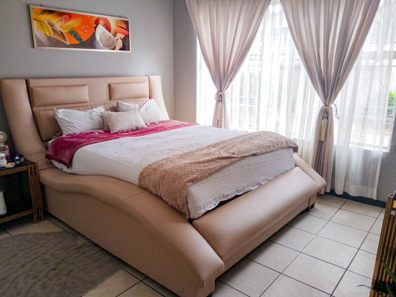 Discover Your Dream Home: 2-Bedroom Apartment in Buccleuch - Photo 9