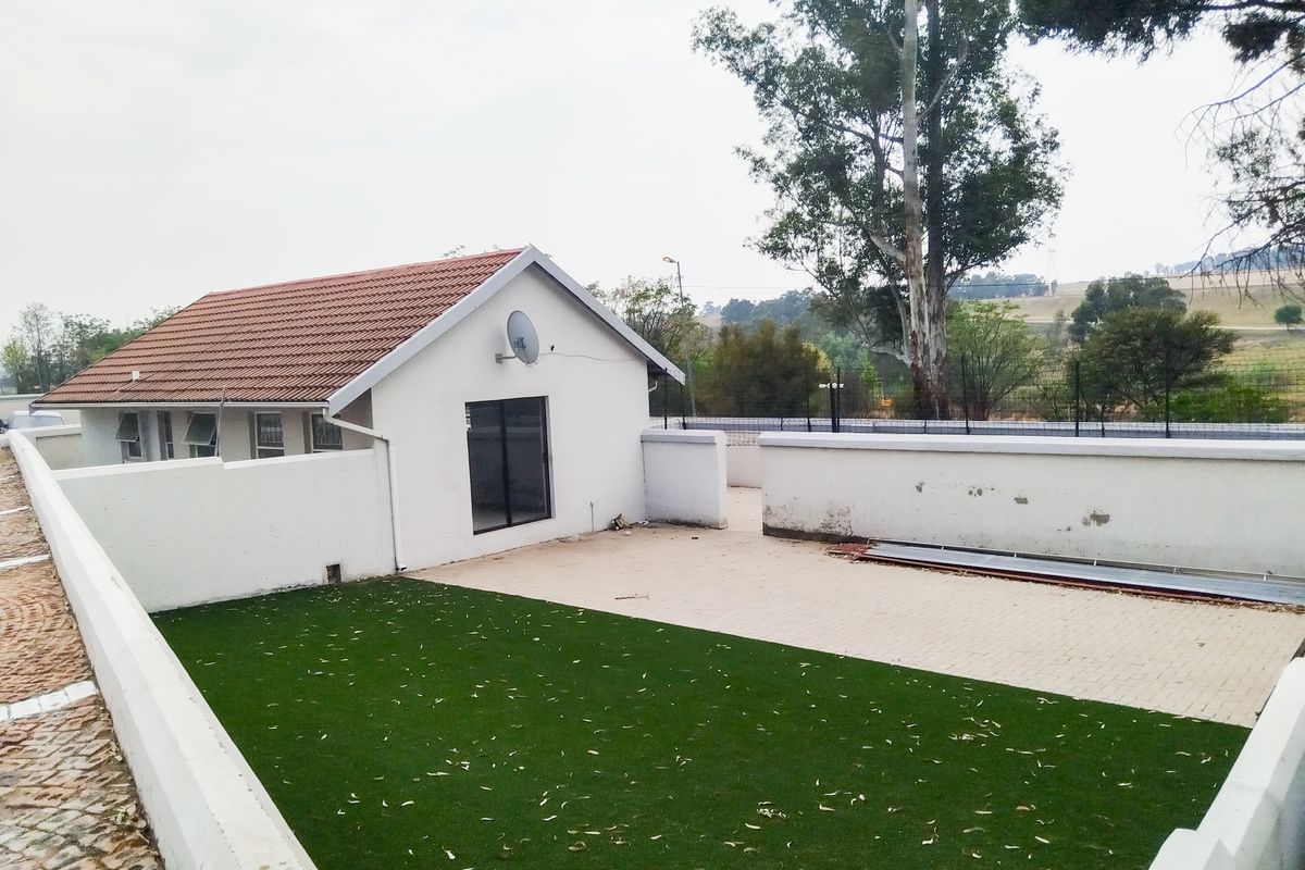 Discover Your Dream Home: 2-Bedroom Apartment in Buccleuch - Photo 3