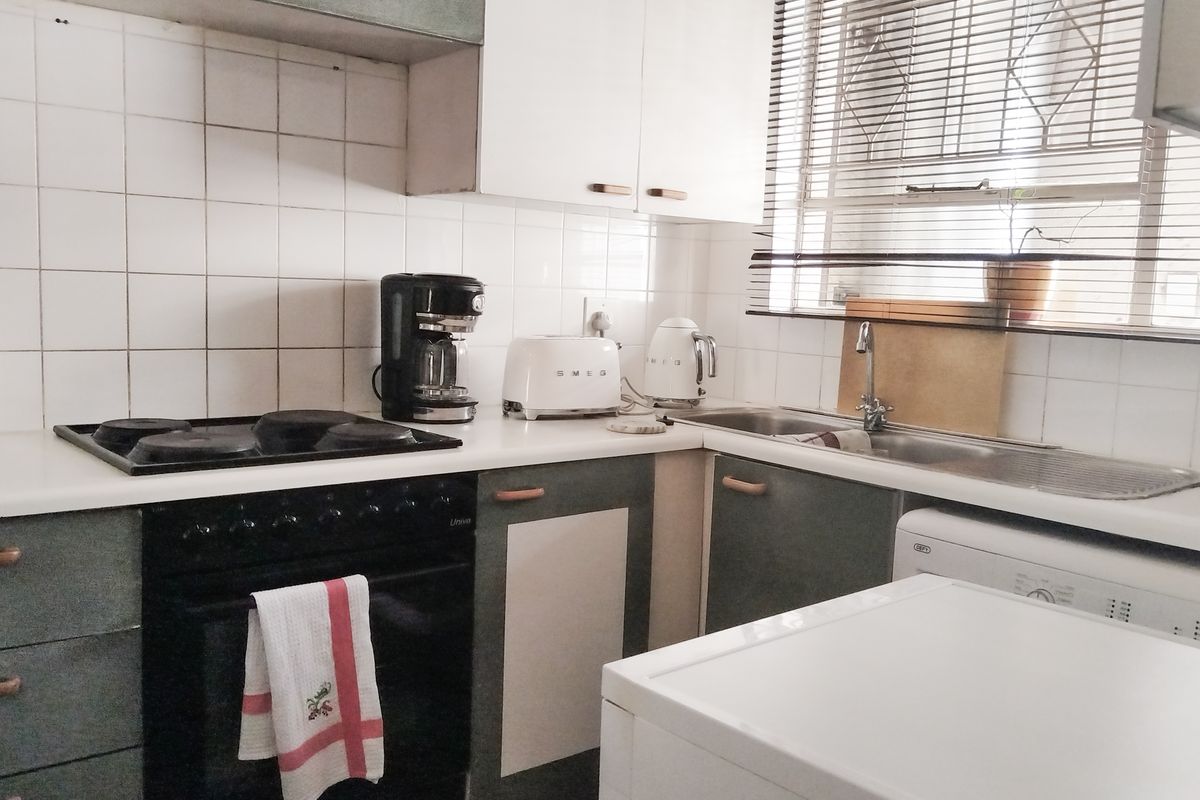 Discover Your Dream Home: 2-Bedroom Apartment in Buccleuch - Photo 4