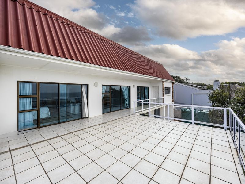 Front Row Home in Cintsa East - Photo 10