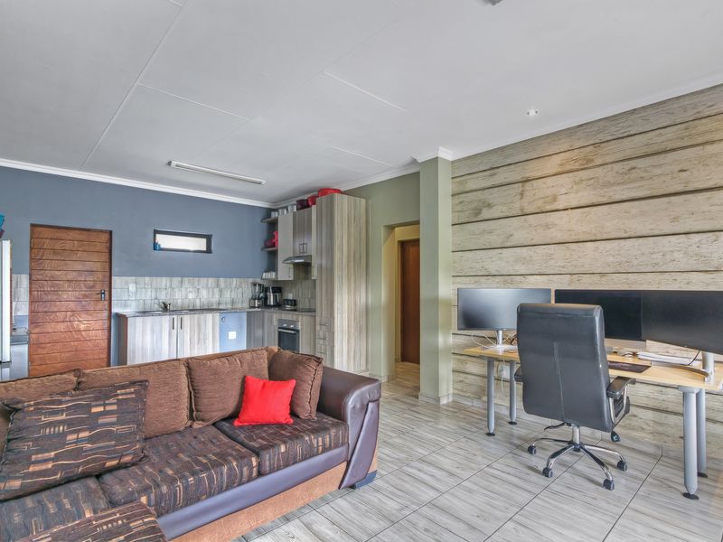 Luxurious 2-Bedroom Apartment for Sale | Franklin on 8th, Midrand - Photo 7