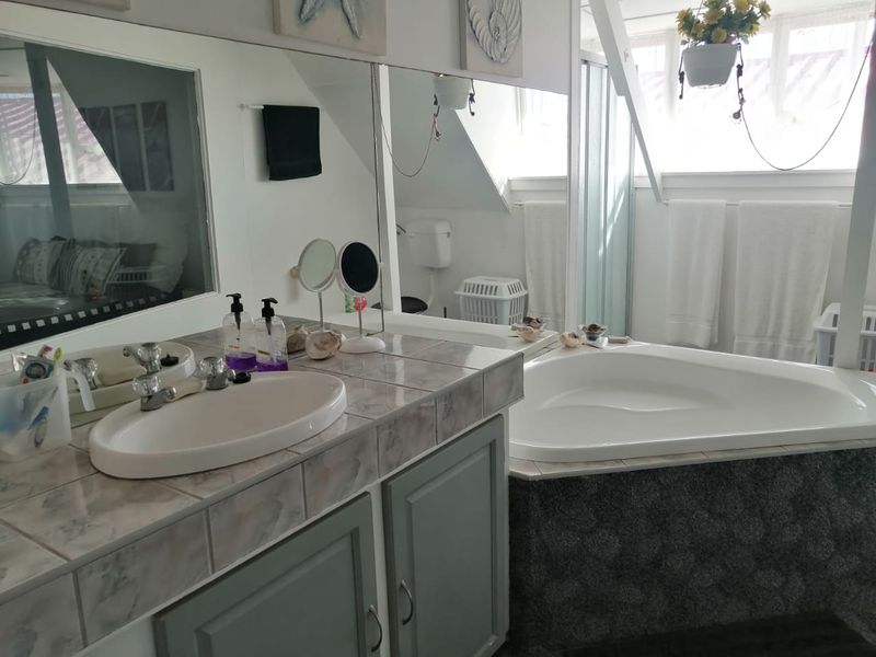 Superb and peaceful residence close to nature within this Shareblock Village - Photo 9