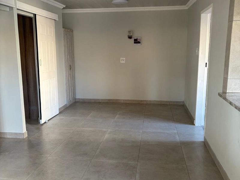 Apartment Rental Monthly In Secunda - Photo 6