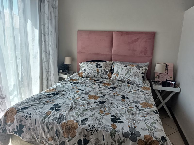 FAMILY FRIENDLY "SPACIOUS 3BEDROOM FLAT WITH PLENTY OF NATURAL LIGHT" - Photo 6