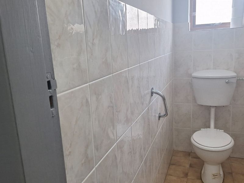 Old World Charm - Photo 10