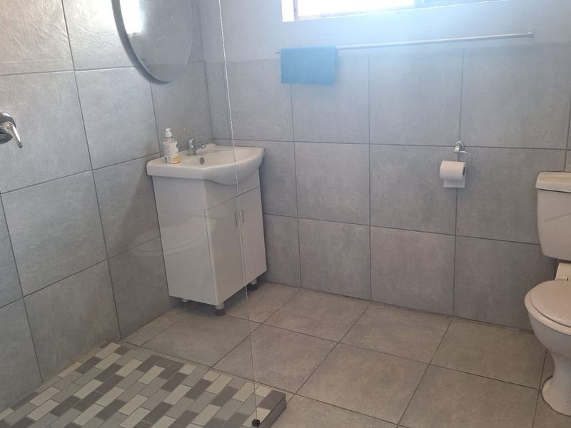 Old World Charm - Photo 9