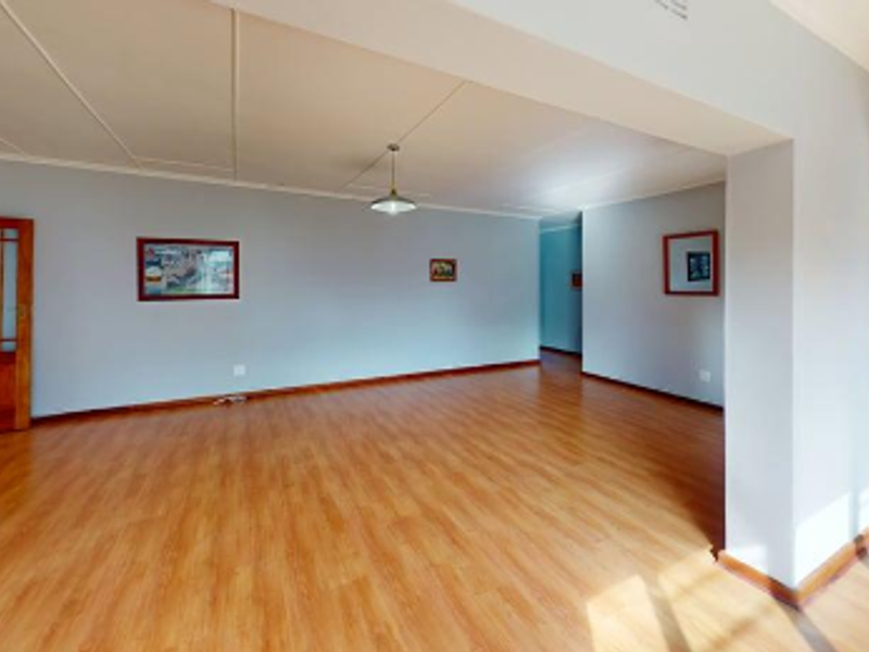 Old World Charm - Photo 3