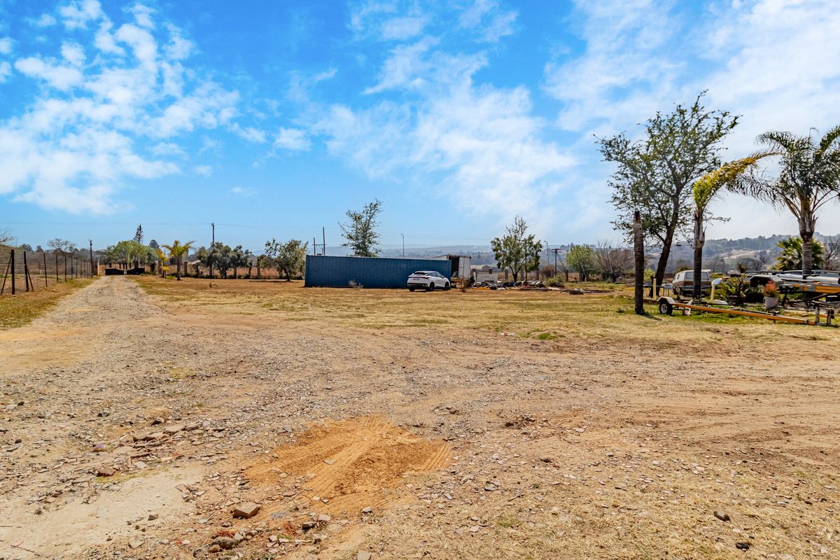 Prime Smallholding with Unbeatable Visibility - Photo 4