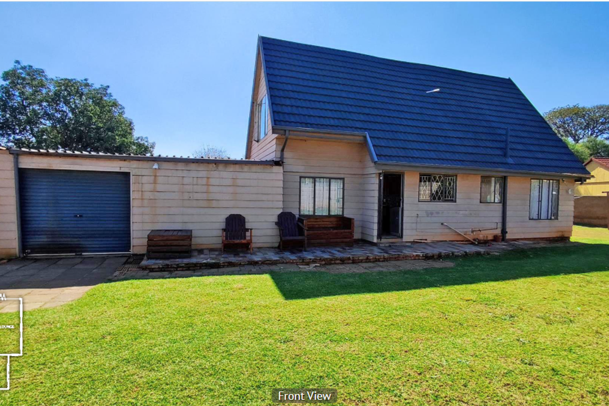 Charming house with a difference that needs some love and care - Photo 4