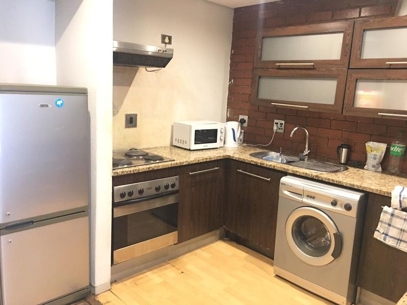 2  bedroom apartment for sale in Braamfontein - Photo 3