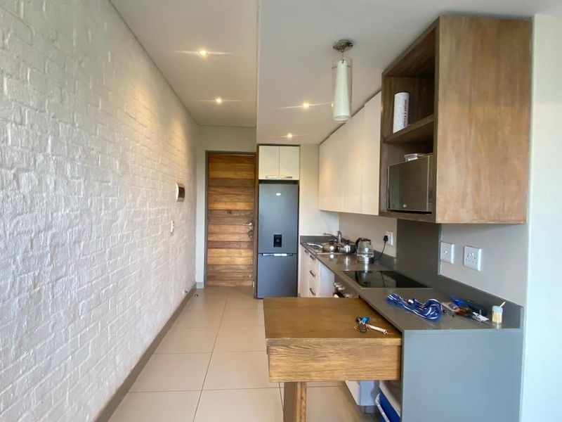 Stunning 2-bedroom apartment for sale in Nieuw Muckleneuk– modern living in a prime location - Photo 2