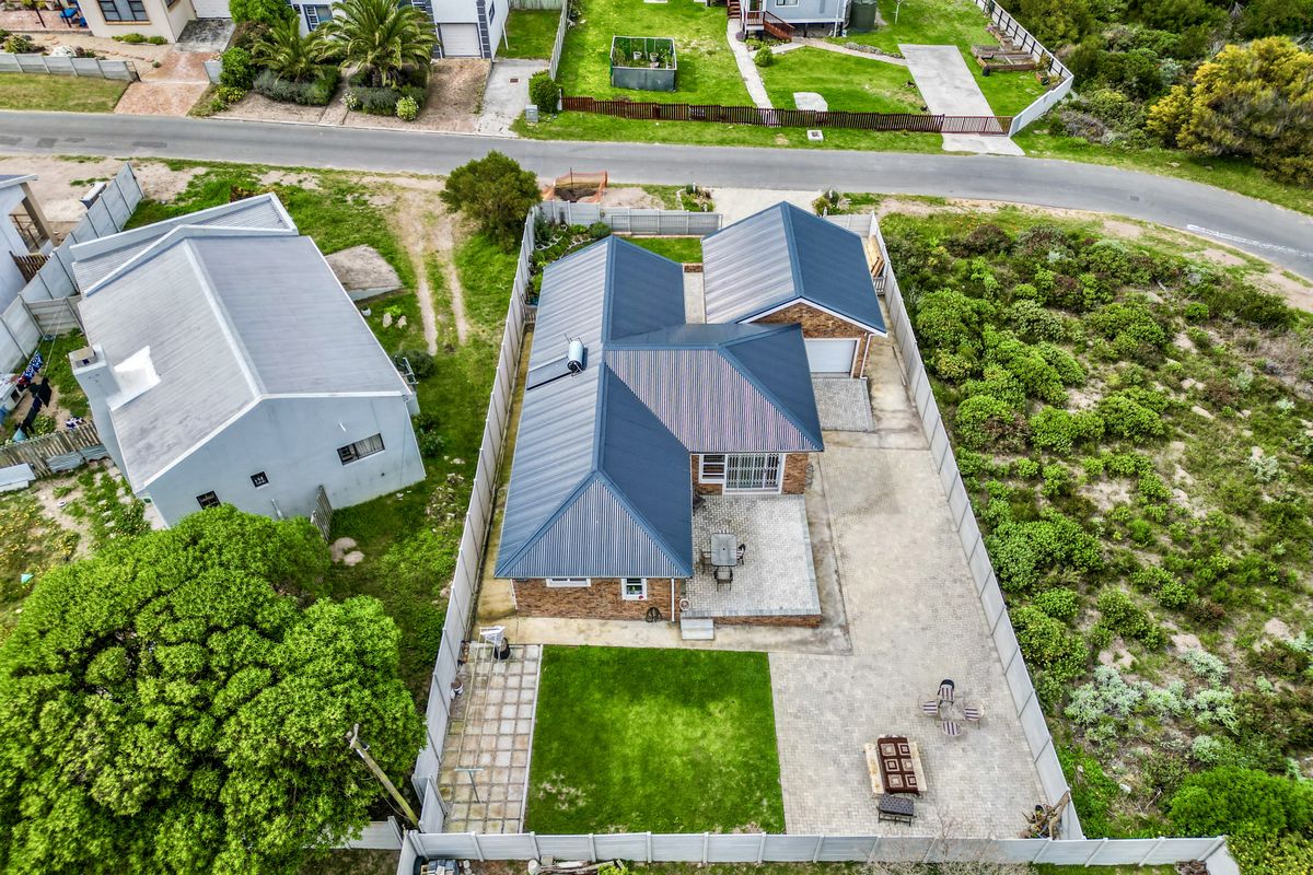 LOW MAINTENANCE NEW HOLIDAY HOME - Photo 4