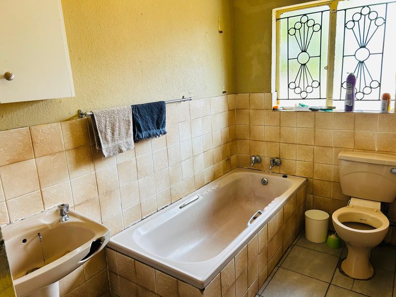 House at Makhado Park for sale Louis Trichardt - Photo 7