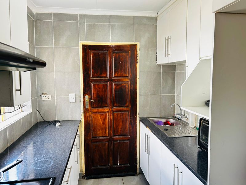 House at Makhado Park for sale Louis Trichardt - Photo 6